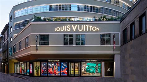 louis vuitton bagutta|louis vuitton milano italy.